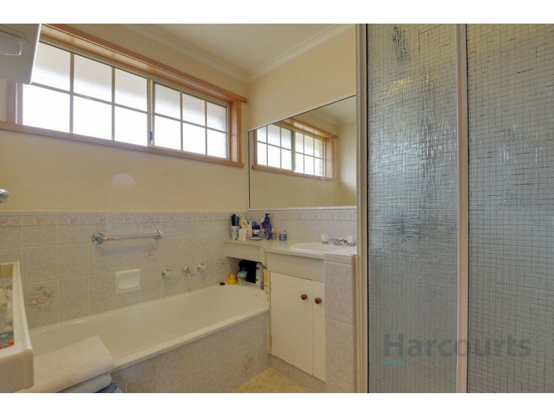 2/17 Lester Crescent, Kingston TAS 7050