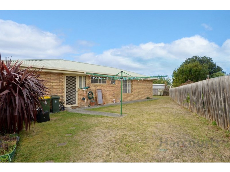 2/17 Lester Crescent, Kingston TAS 7050