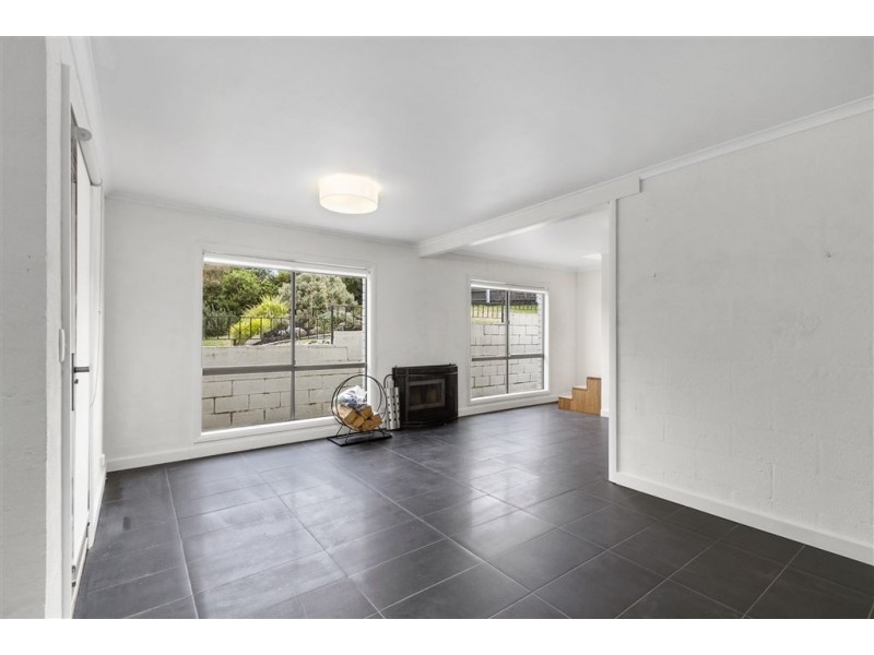 23 Suncoast Drive, Blackmans Bay TAS 7052