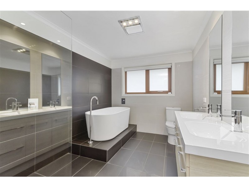 23 Suncoast Drive, Blackmans Bay TAS 7052