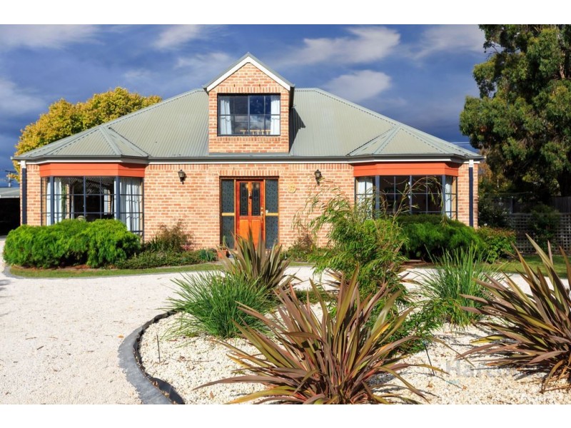 11 Wandanea Place, Margate TAS 7054
