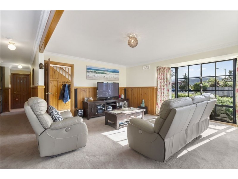 11 Wandanea Place, Margate TAS 7054