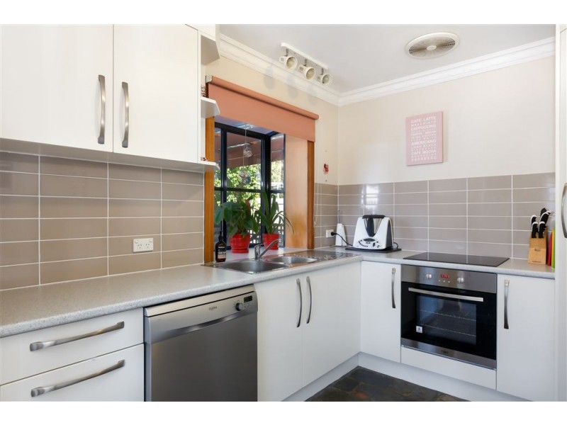 11 Wandanea Place, Margate TAS 7054