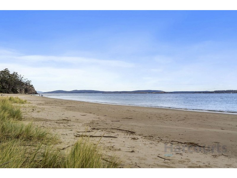 1/14 Osborne Esplanade, Kingston Beach TAS 7050