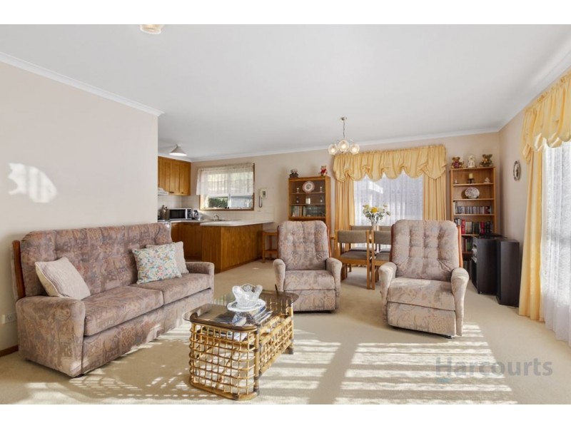 2/15 Windhaven Court, Blackmans Bay TAS 7052