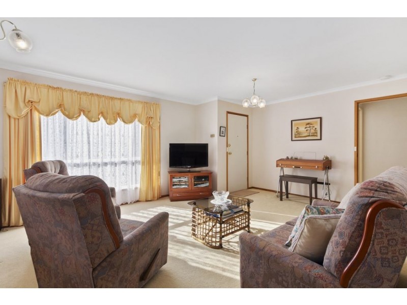 2/15 Windhaven Court, Blackmans Bay TAS 7052