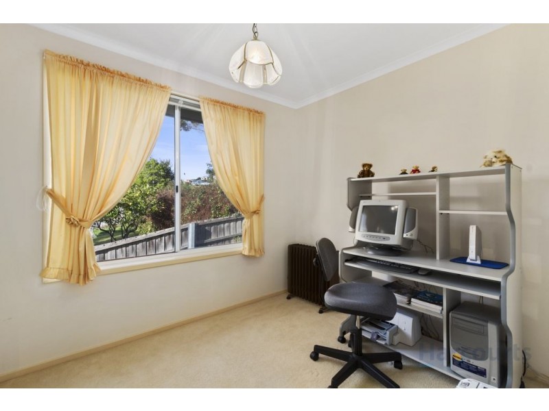 2/15 Windhaven Court, Blackmans Bay TAS 7052