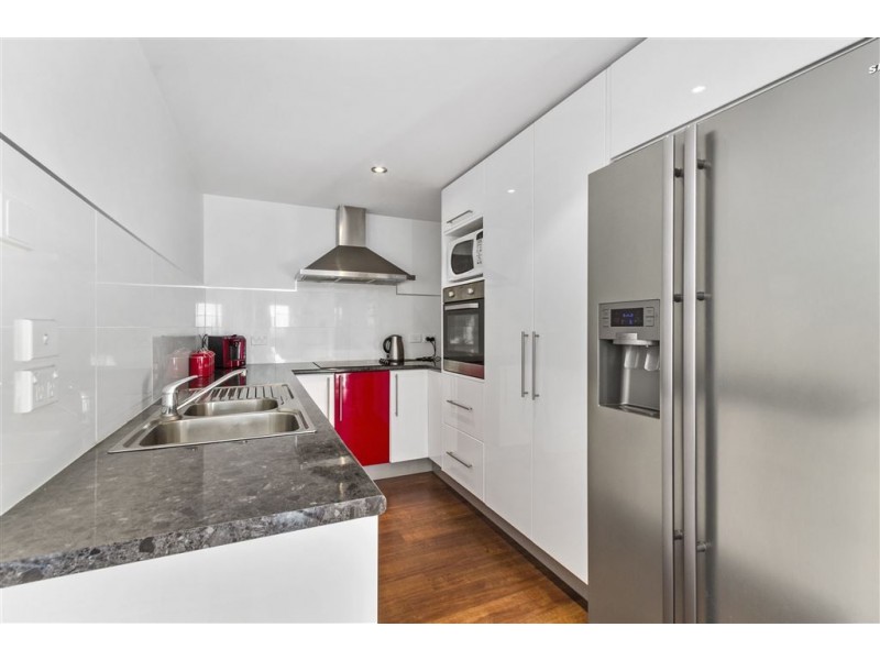 1/3 Wells Parade, Blackmans Bay TAS 7052