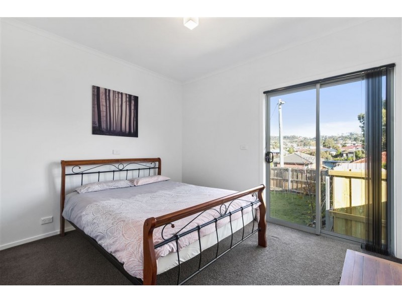 1/3 Wells Parade, Blackmans Bay TAS 7052