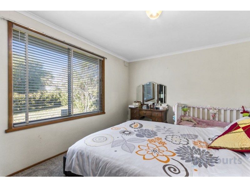 221 Redwood Road, Kingston TAS 7050
