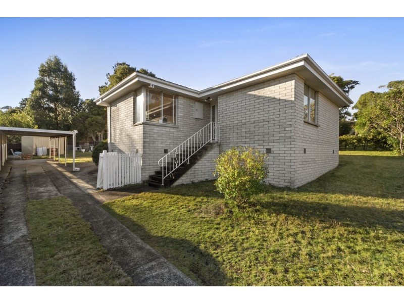 221 Redwood Road, Kingston TAS 7050