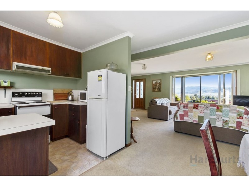 16 Village Drive, Kingston TAS 7050