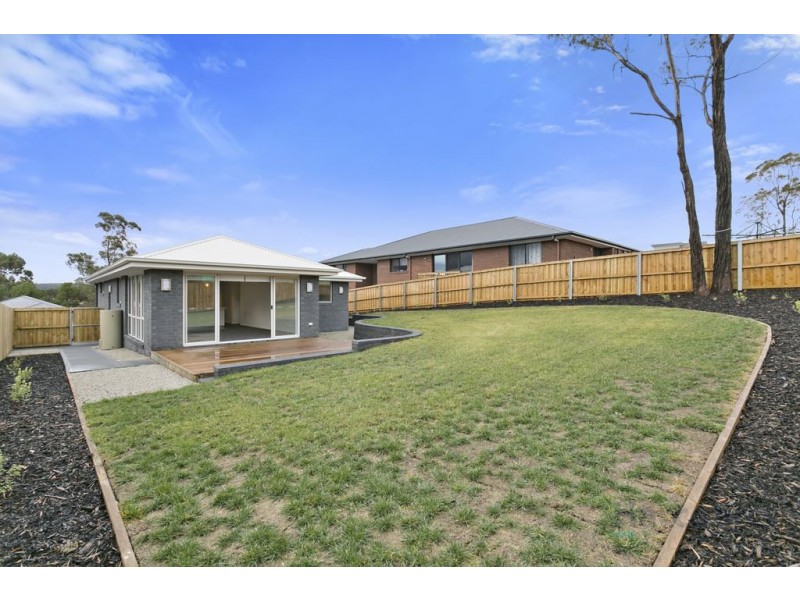 326 Redwood Road, Kingston TAS 7050