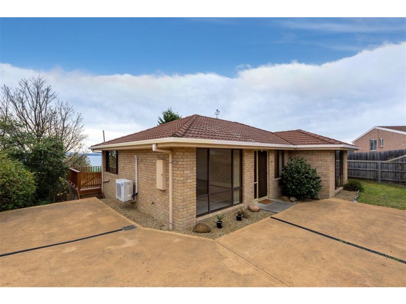 43 Woodlands Drive, Blackmans Bay TAS 7052