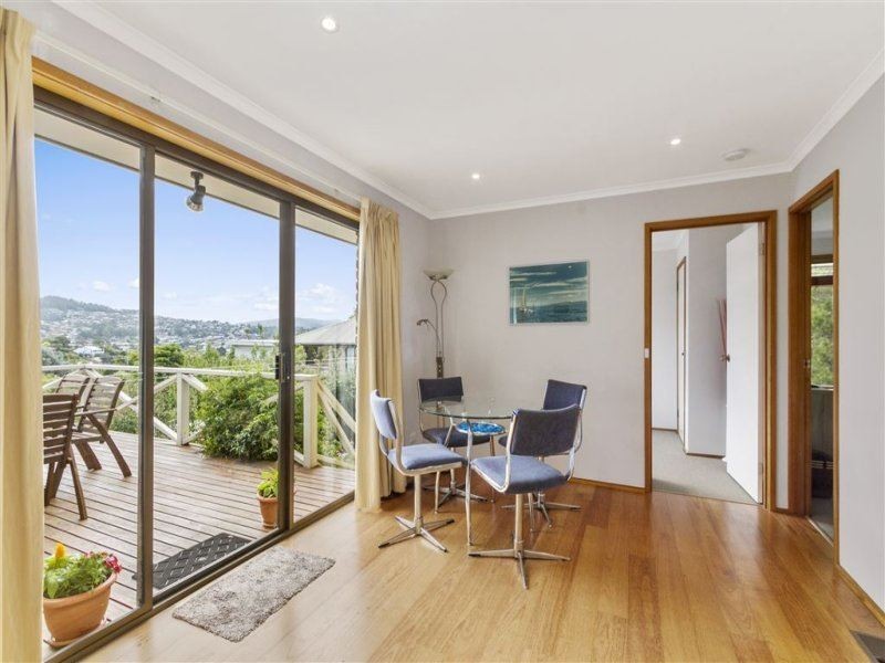 21 Suncoast Drive, Blackmans Bay TAS 7052