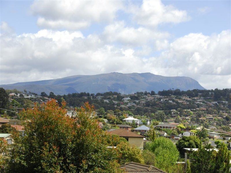 21 Suncoast Drive, Blackmans Bay TAS 7052