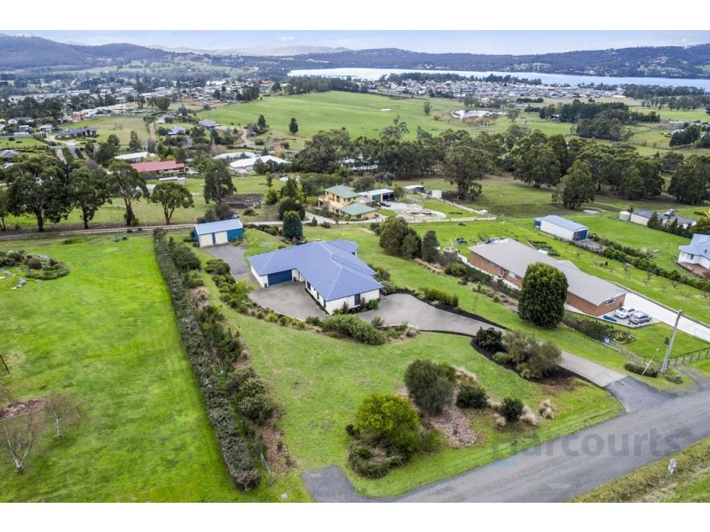 11 Hillview Drive, Margate TAS 7054
