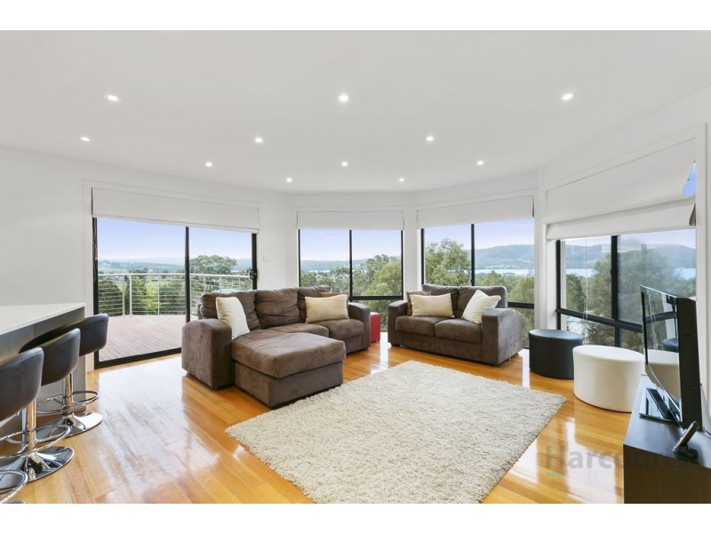 11 Hillview Drive, Margate TAS 7054