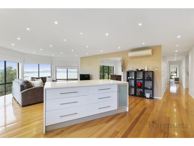 11 Hillview Drive, Margate TAS 7054