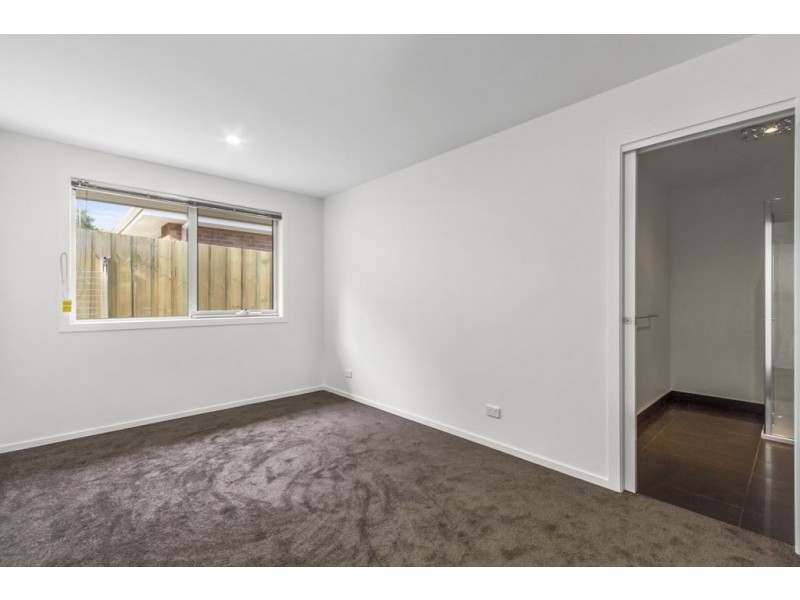 21/134 Burwood Drive, Blackmans Bay TAS 7052