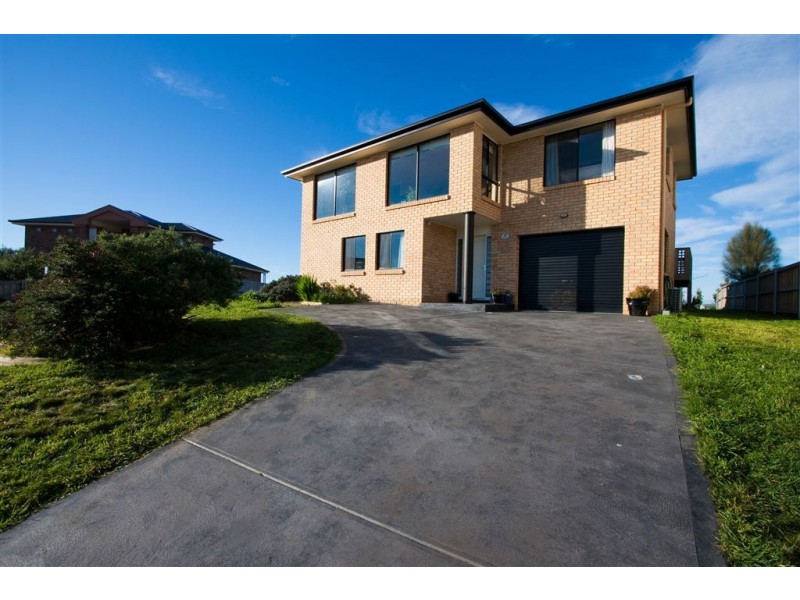 12 Liberty Court, Blackmans Bay TAS 7052