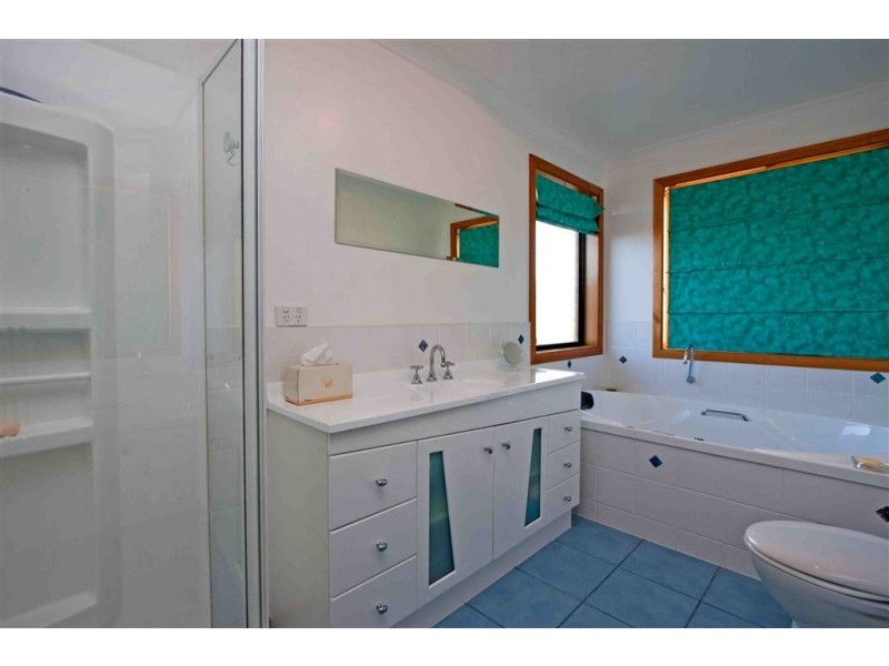 12 Liberty Court, Blackmans Bay TAS 7052