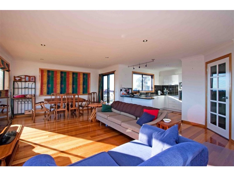 12 Liberty Court, Blackmans Bay TAS 7052