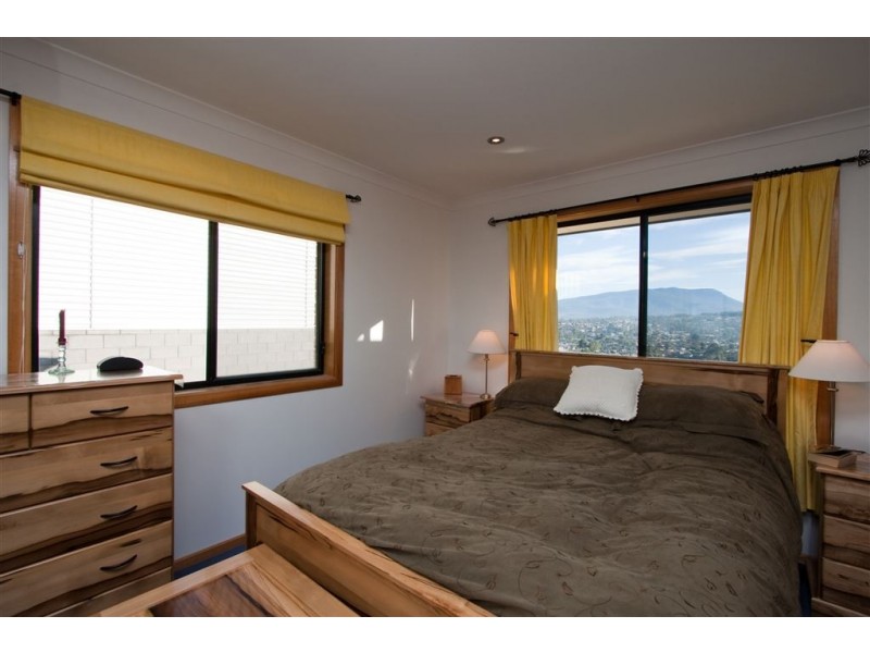 12 Liberty Court, Blackmans Bay TAS 7052