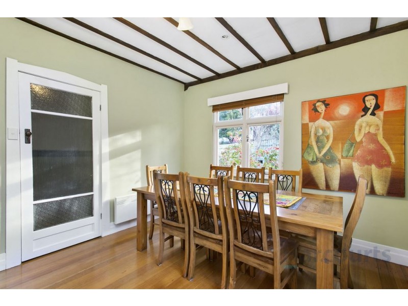 18 Jenkins Street, Taroona TAS 7053