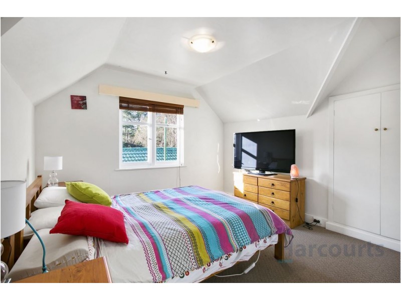 18 Jenkins Street, Taroona TAS 7053