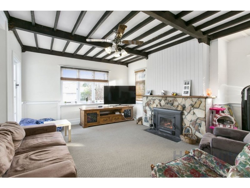 18 Jenkins Street, Taroona TAS 7053