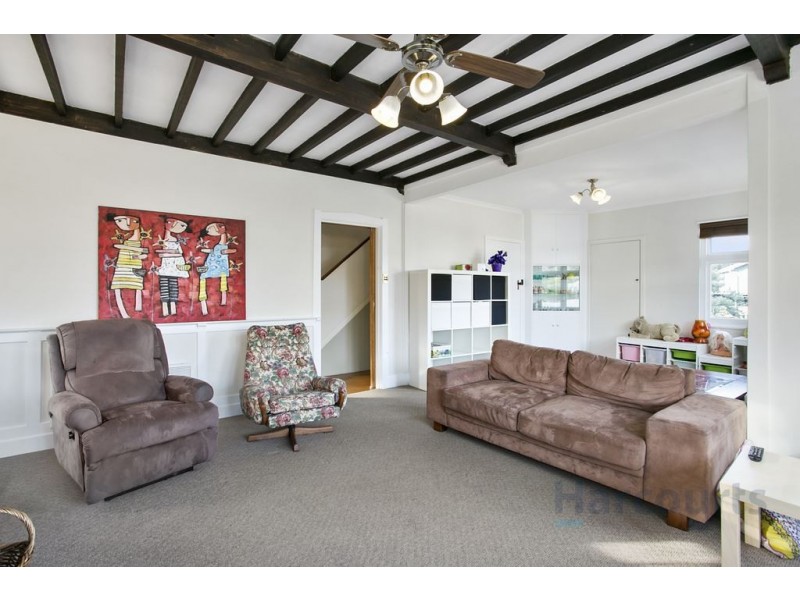 18 Jenkins Street, Taroona TAS 7053