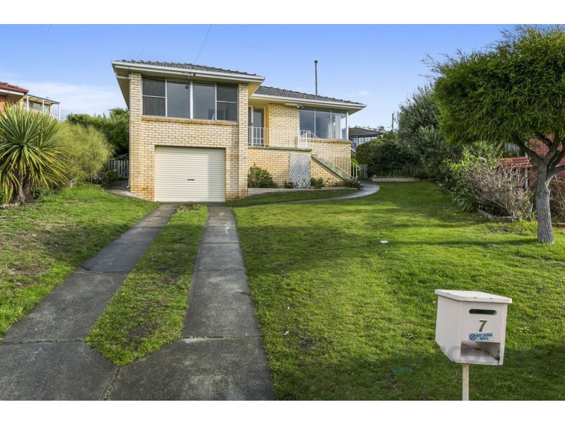 7 Lowana Court, Kingston Beach TAS 7050