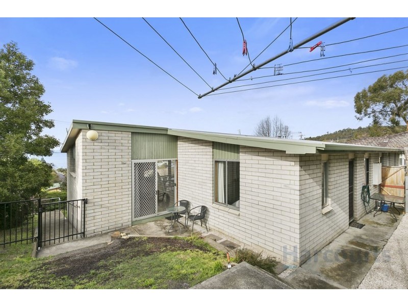 2/241A Roslyn Ave, Blackmans Bay TAS 7052