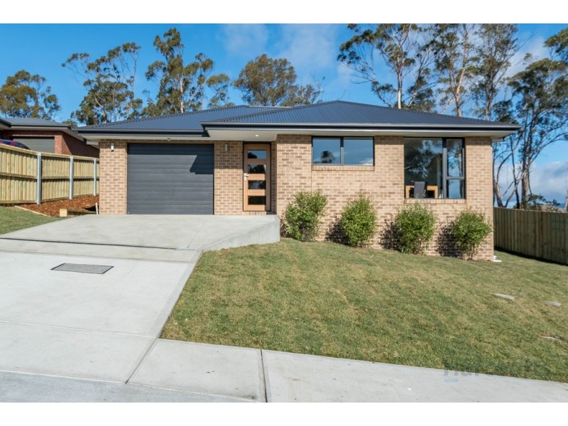 334 Redwood Road, Kingston TAS 7050