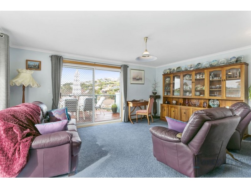 5 Coral Place, Blackmans Bay TAS 7052