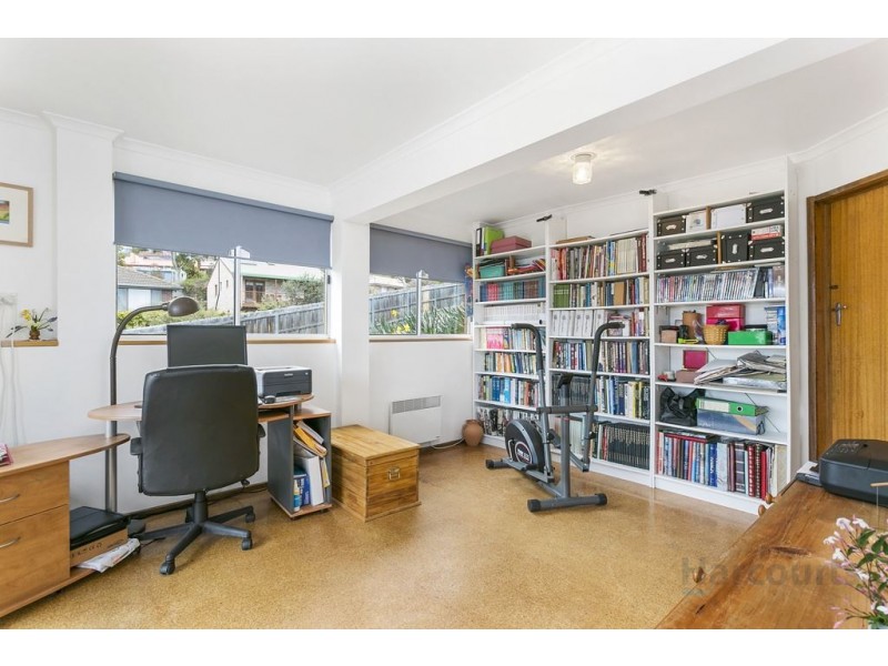 5 Coral Place, Blackmans Bay TAS 7052