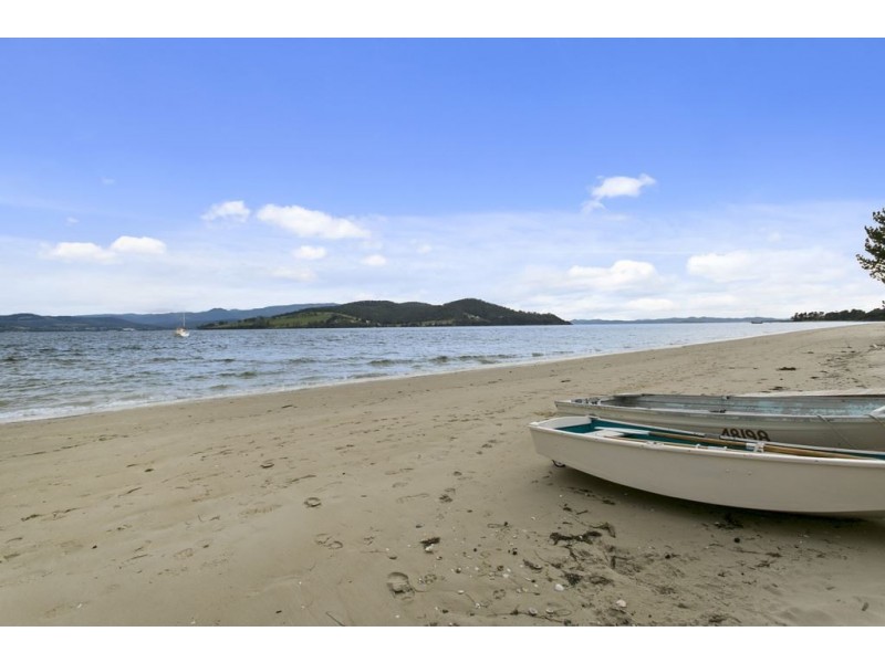 198 Nebraska Road, Dennes Point TAS 7150