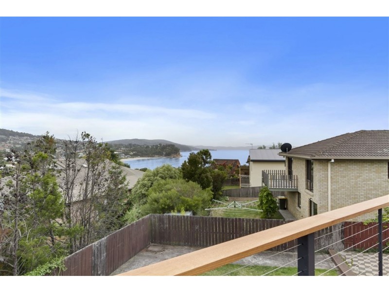 23 Suncoast Drive, Blackmans Bay TAS 7052