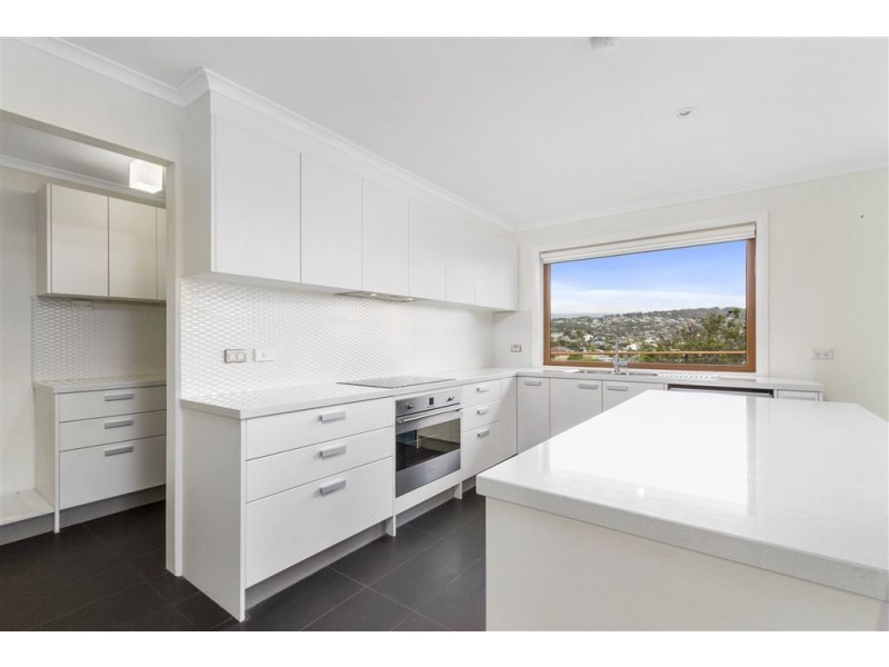 23 Suncoast Drive, Blackmans Bay TAS 7052