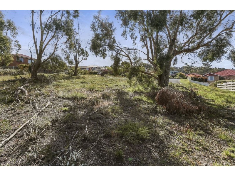 5 Amethyst Drive, Blackmans Bay TAS 7052