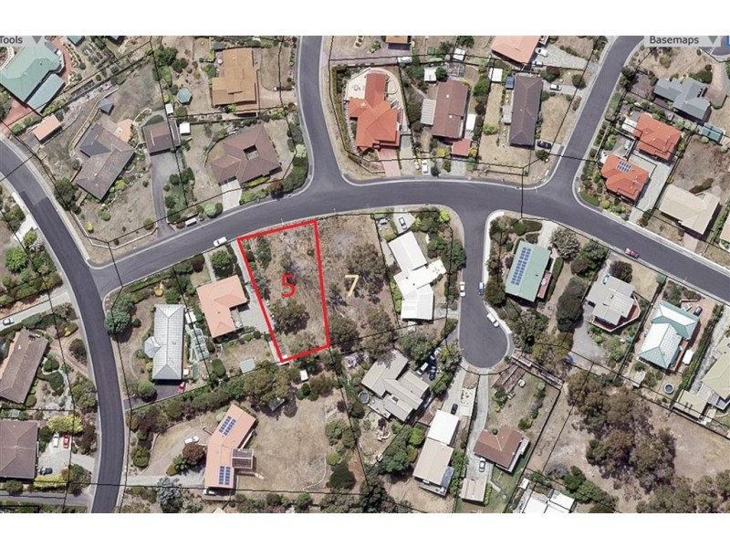 5 Amethyst Drive, Blackmans Bay TAS 7052