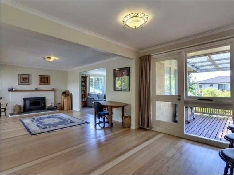 224 Roslyn Avenue, Blackmans Bay TAS 7052
