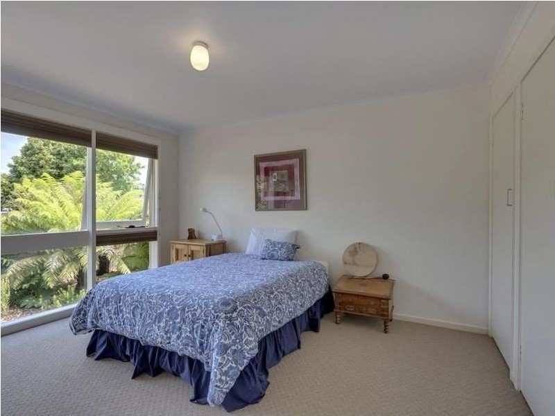 224 Roslyn Avenue, Blackmans Bay TAS 7052