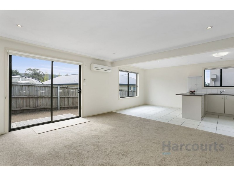 2/58 Malachi Drive, Kingston TAS 7050