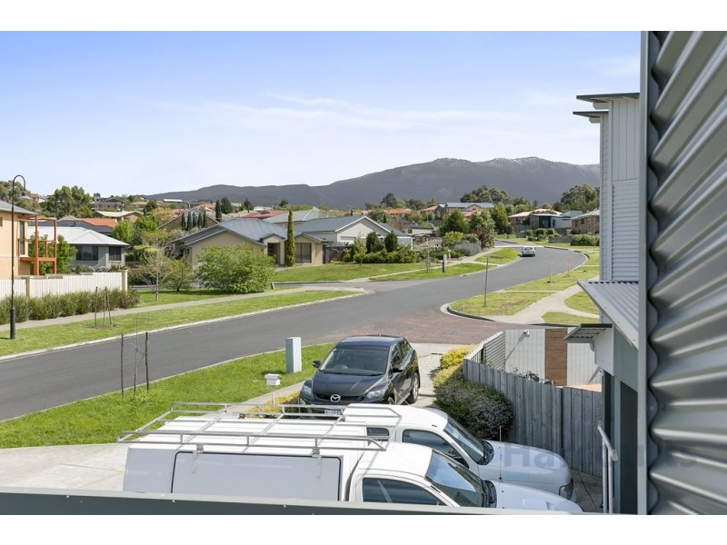 2/58 Malachi Drive, Kingston TAS 7050
