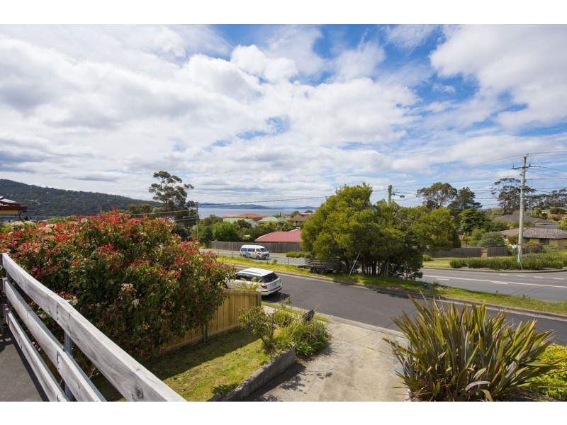 11 Moonya Drive, Kingston Beach TAS 7050
