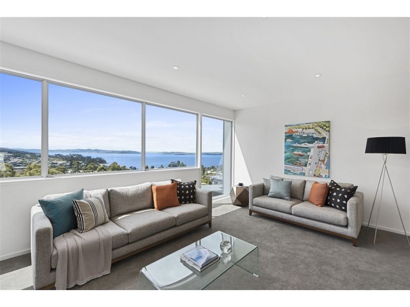 2 & 3/30 Caladium Place, Blackmans Bay TAS 7052