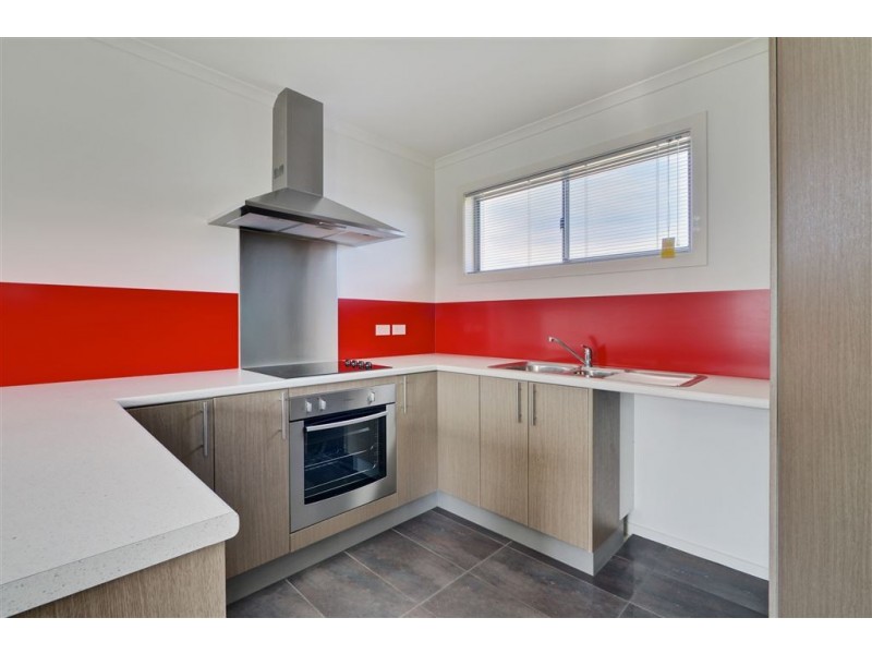 8/12 Bundalla Road, Margate TAS 7054