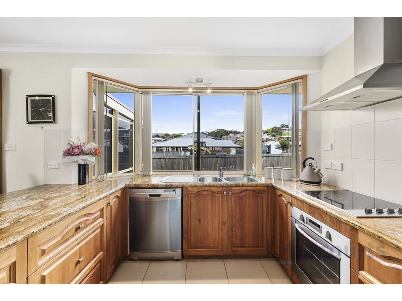 2 Lotus Court, Margate TAS 7054